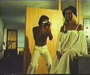 希臘色情 70年-80 年代 (anwmala thylika) 第 1 部分-gr2